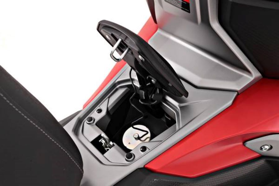 SR1 ADV 125 tapa combustible tapa combustible con llave del VOGE SR1 ADV 125