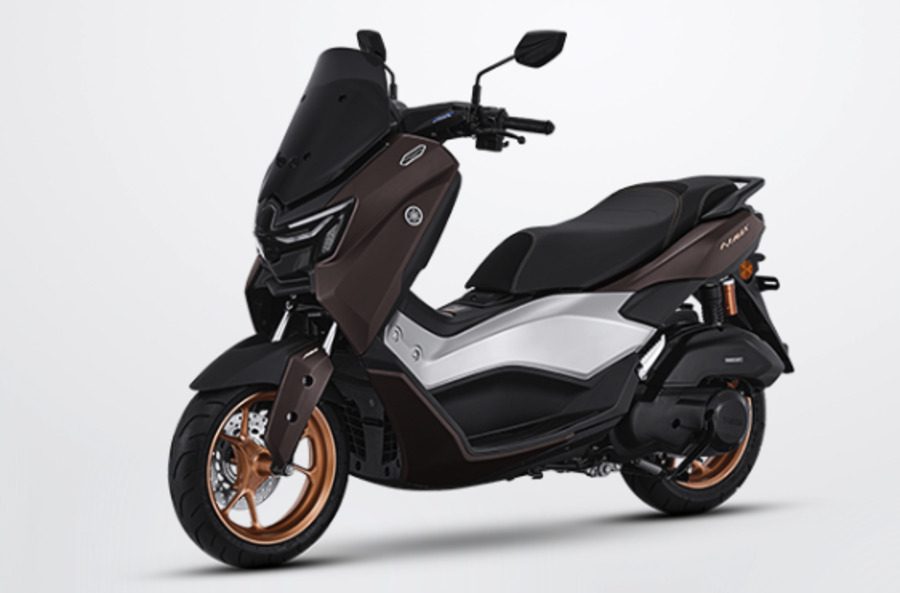 El scooter utiliza tecnología avanzada que, según Yamaha, proporciona una aceleración repentina.