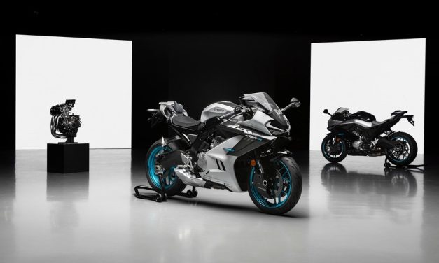 La CFMOTO 675SR-R es la deportiva más radical de la casa china.