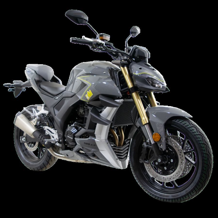 Se distingue por su motor bicilíndrico de 400 cc, en un mercado dominado por motores monocilíndricos de hasta 300 cc.
