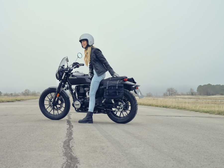 Honda combina lo mejor de dos mundos en la GB350S.