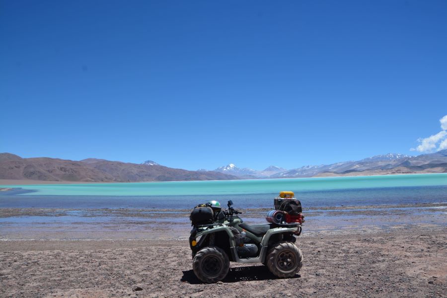 Además del monte Pissis, la caravana se internara en senderos poco transitados para descubrir la naciente del río Cazadero Grande.