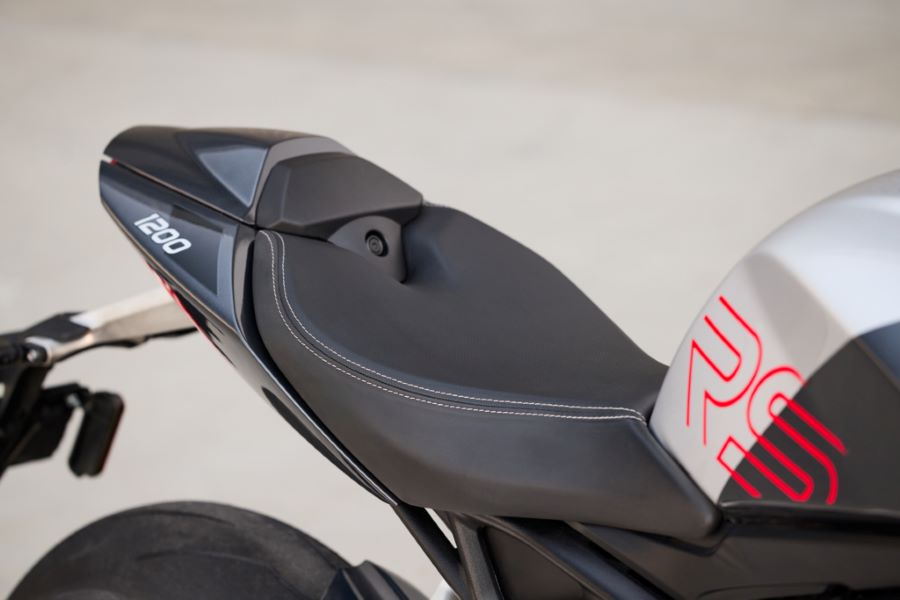 Triumph Speed Triple 1200 RS: poderosa y sofisticada como nunca