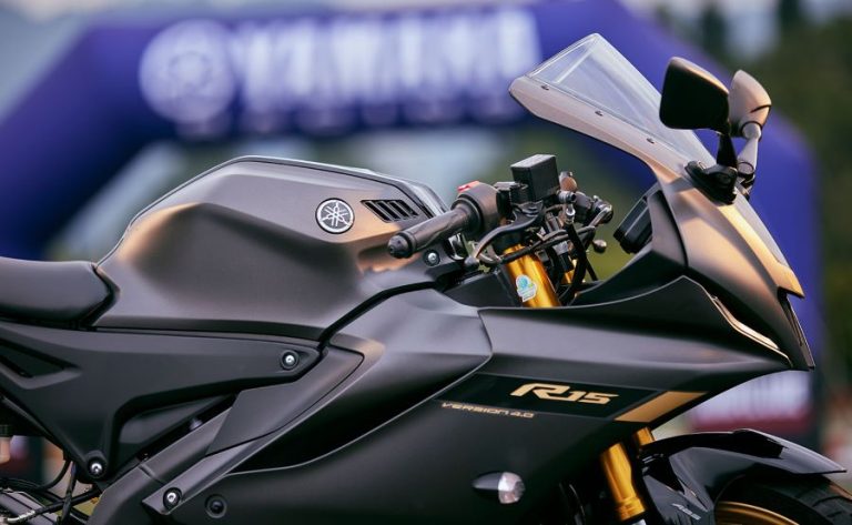 R15 R2 YZF-R2, la nueva apuesta de Yamaha entre R15 y R3 | Motodinamia