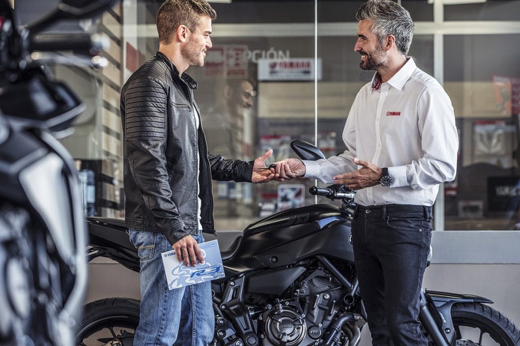 Satisfacción del cliente en motos.
