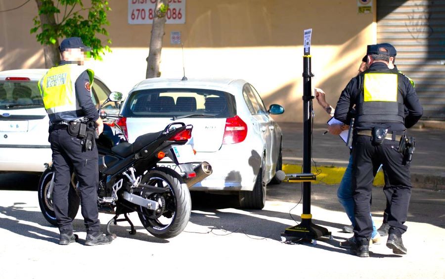 Limitación del ruido a escapes de motos