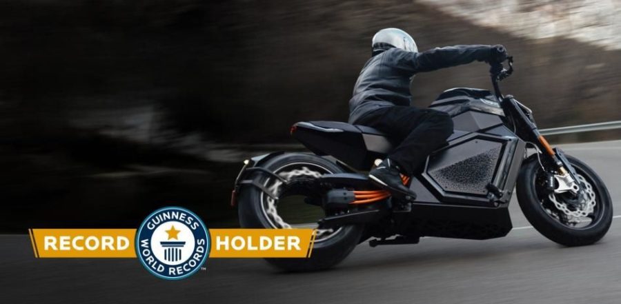 ¿Cuál es la moto eléctrica con más autonomía urbana?