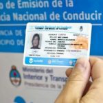 ¿Se puede manejar una moto con licencia B1 en Argentina? Una licencia de conducir de la República Argentina