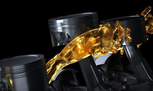 ¿Cuál es la diferencia entre el aceite de moto y el de auto?