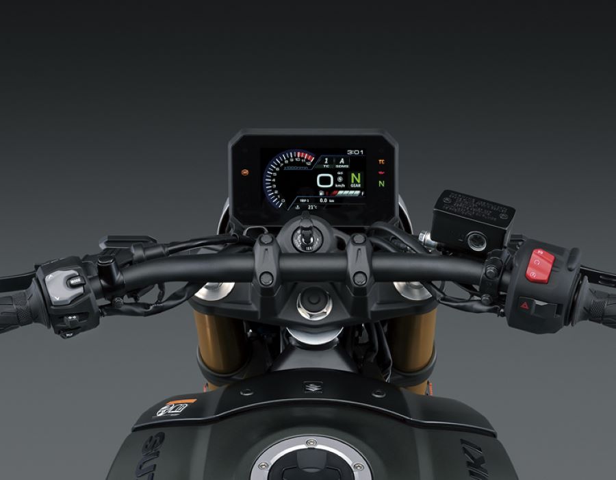 Manubrio y pantalla digital de la Suzuki GSX-8T 2025