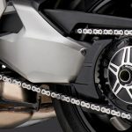 ¿Cada cuánto tensar la cadena de una moto? Una cadena de moto Honda