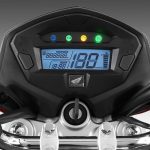 Cómo hacer para que una moto gaste menos gasolina Tablero digital de una moto