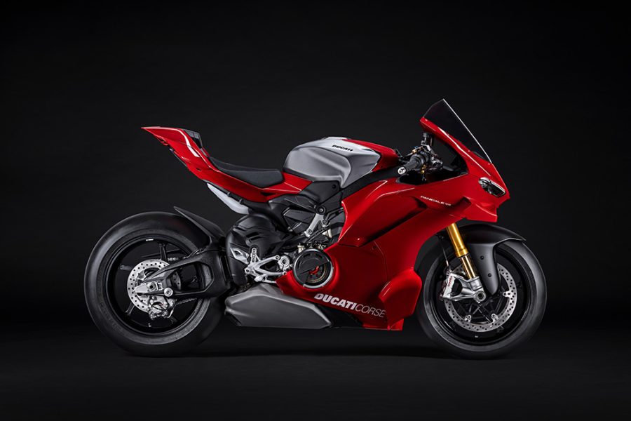Panigale V4 R: Ducati lleva la superbike de calle al límite Lateral derecho de la nueva Ducati Panigale V4 R
