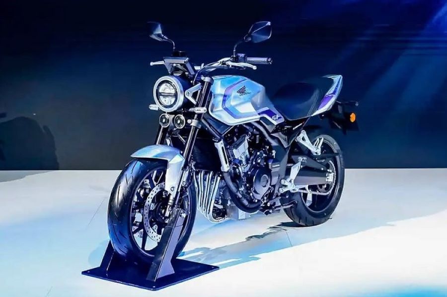 Honda CB500 Super Four: potencia y estilo en cuatro cilindros Vista en perspectiva del modelo Honda CB500 Super Four presentado en China