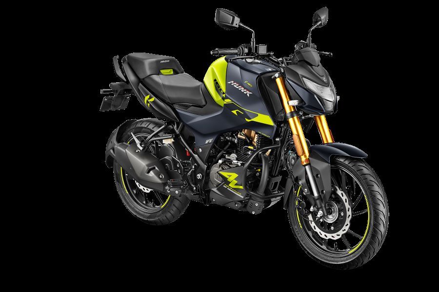 Hero Hunk 160 verde intenso, vista lateral derecha en perspectiva