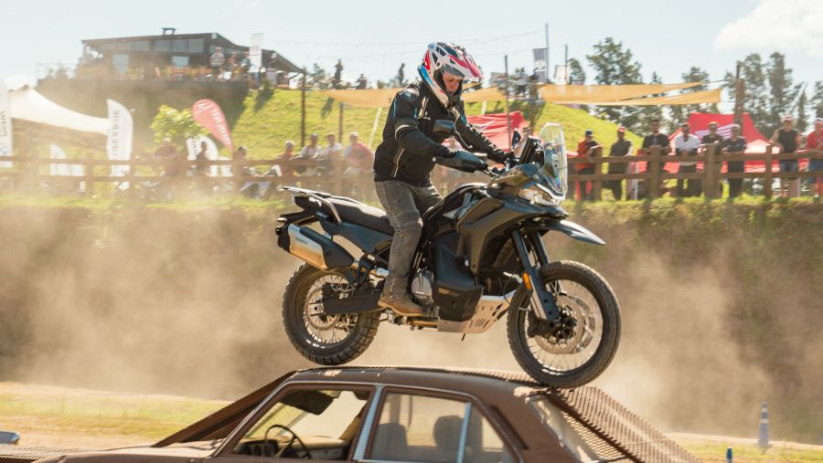 La 800MT-X ya está en Argentina: CFMOTO sube la apuesta