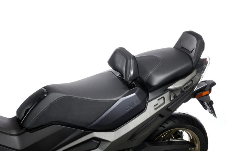 Asiento Kymco CV3 575
