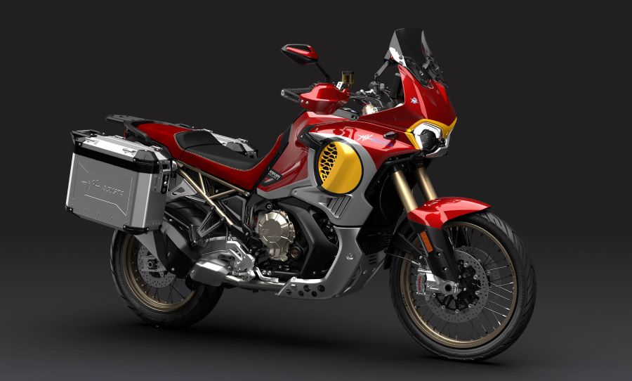 MV Agusta Sartoria Meccanica crea motos irrepetibles Una MV Agusta Tursimo veloce roja personalizada por el programa Sartoria Meccanica