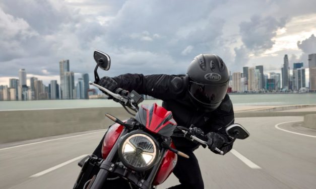 La nueva Triumph Trident 800 2026 desata el poder británico