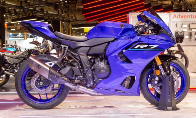 La Yamaha R7 2026 tiene precisión Supersport con alma de R1