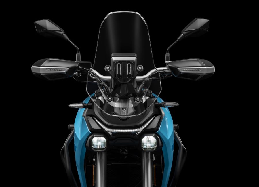 frontal de una Morbidelli T502X azul