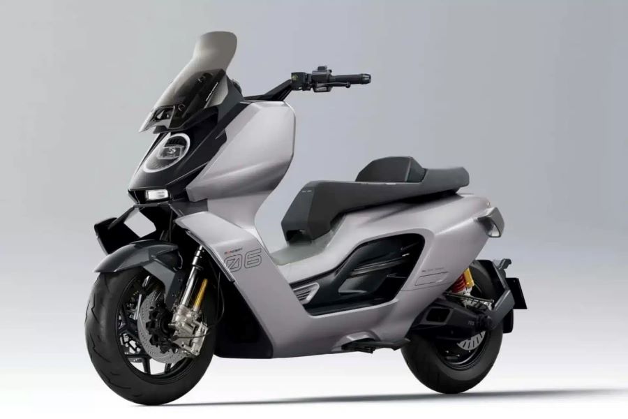 NIU Concept 06 rompe filas con copiloto IA, potencia y lujo Un prototipo NIU Concept 06 visto desde el lateral izquierdo