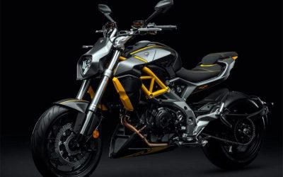 Cyclone RA1000: ataque frontal al territorio naked de litro