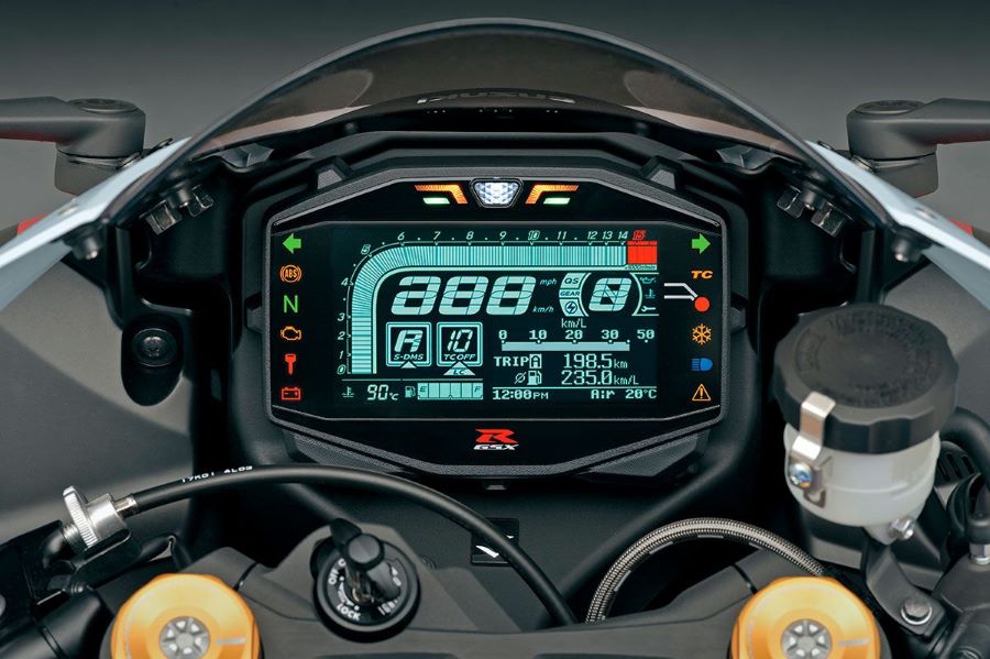 GSX-R1000 2026: la superbike que se negó a desaparecer Pantalla de una moto Suzuki GSX-R 1000 2026