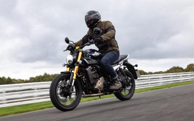 Hero Hunk 440: una roadster pensada para mercados reales