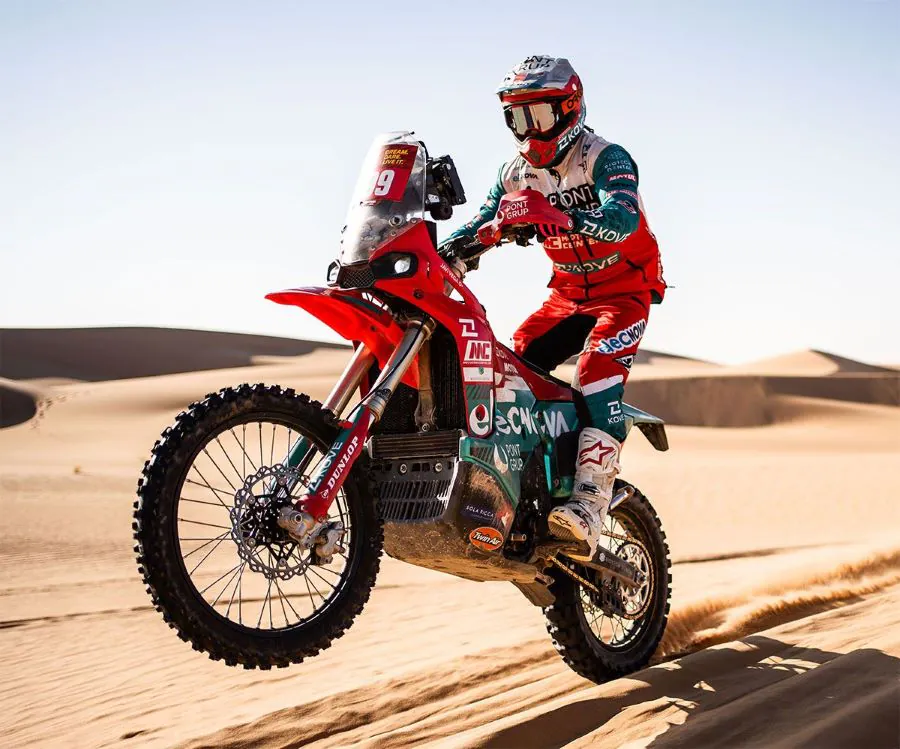 La Kove 450 Rally EX 99 de Javi Vega durante el Dakar 2026