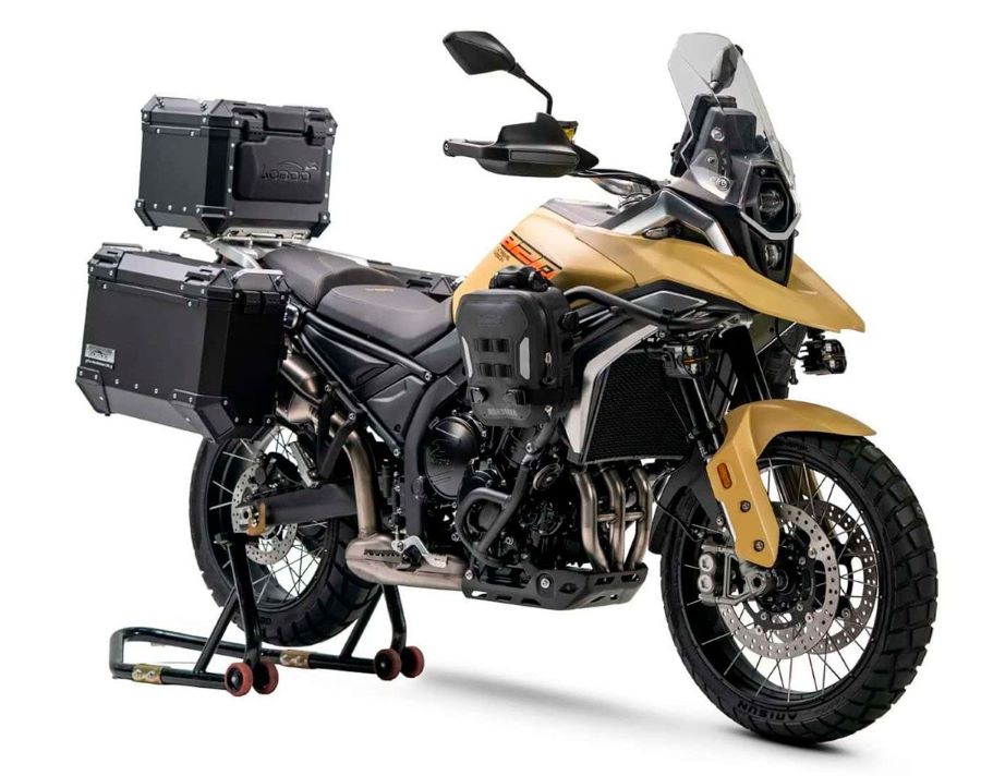 Vista lateral de una moto ZXMoto 820X color arena