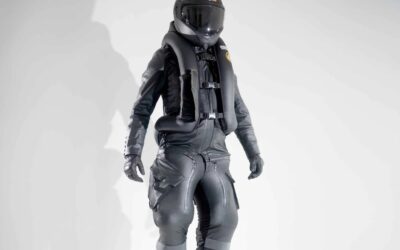 El traje de moto con doble airbag que protege todo el cuerpo