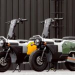 Dos scooter Felo M! dispuestos paralelamente para una foto publicitaria