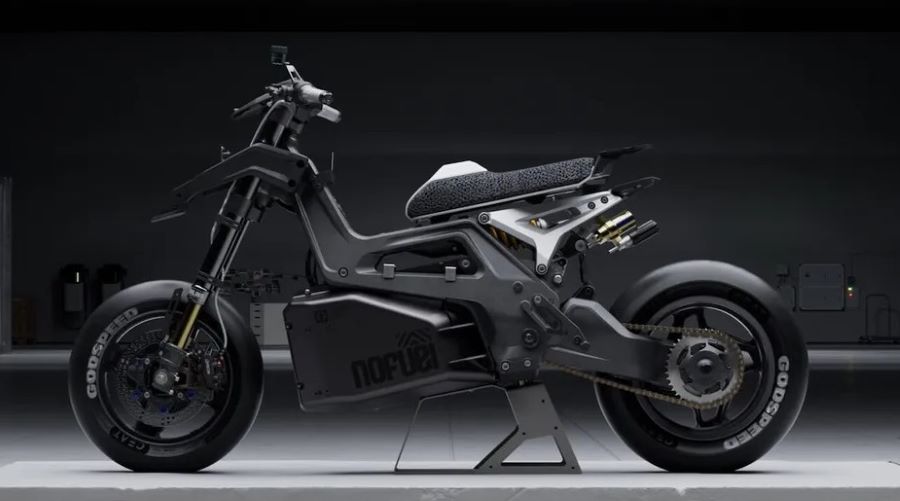 La estructura que sostiene la carrocería de un scooter Ather fabricada con fibra de lino