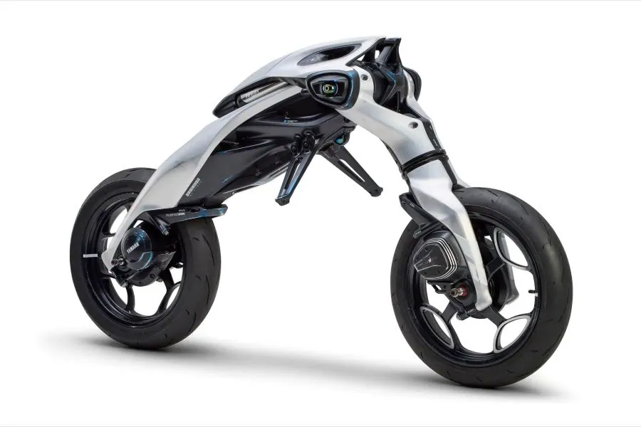 Vista lateral derecha de un prototipo Yamaha MOTOROiD:Λ