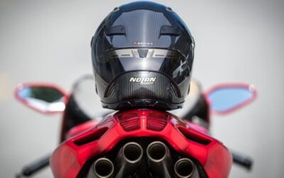 Nolan pone el foco en el interior del casco