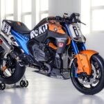 Lateral derecho de una moto BMW R 1300 R Superhooligan