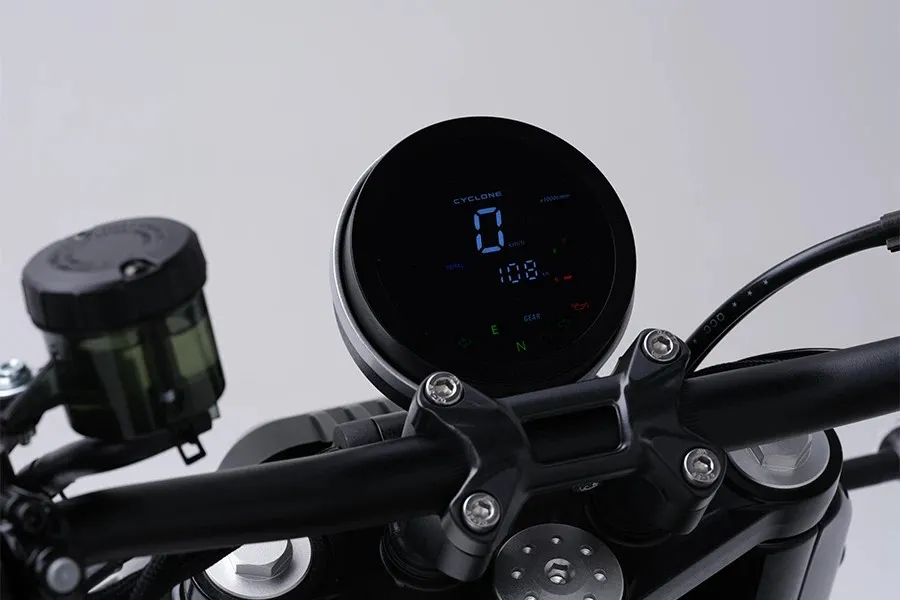 Pantalla digital circular de una moto Cyclone AQS401
