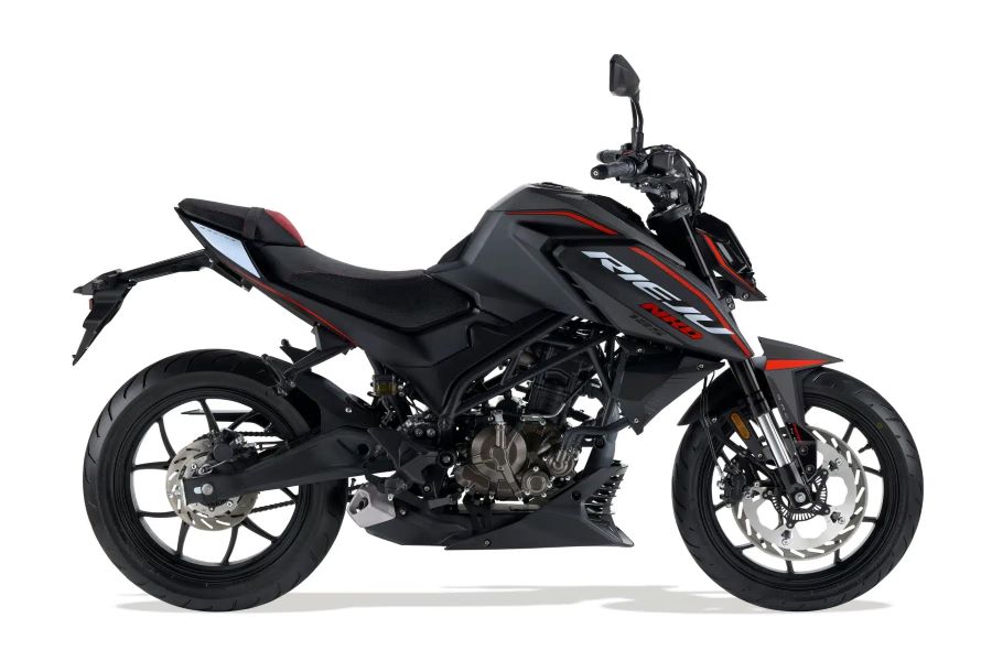 Lateral derecho de una moto Rieju NKD125