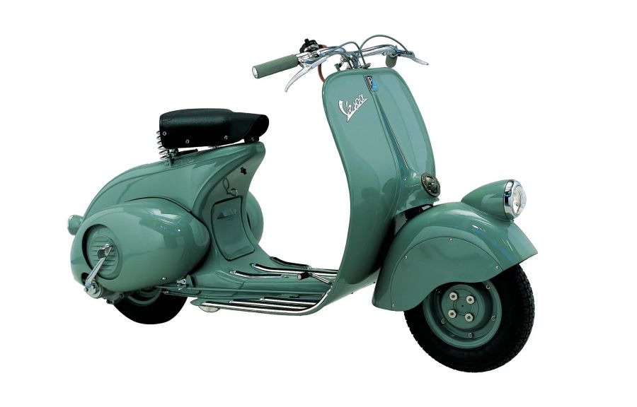 Lateral derecho de una Vespa 98 de 1946