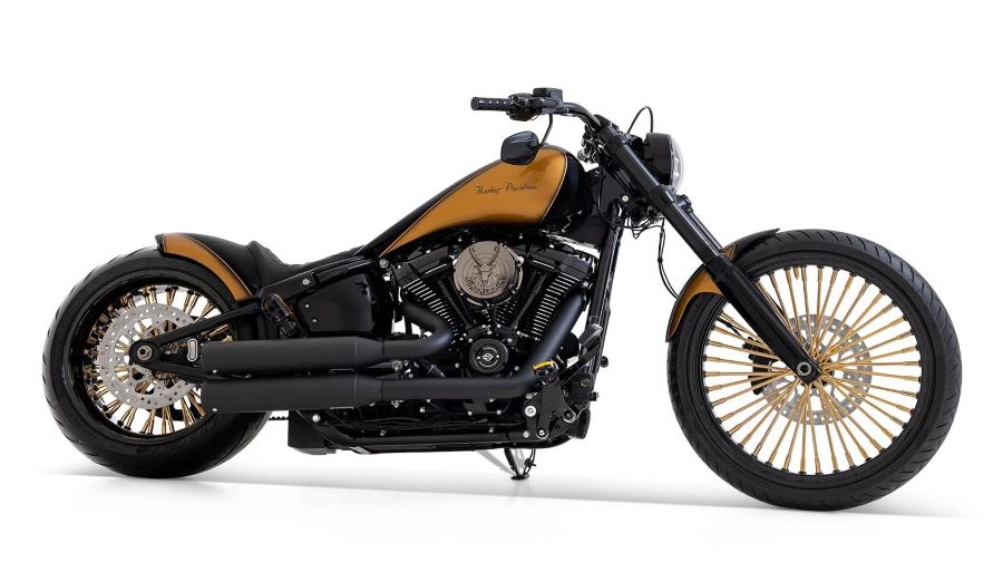 Por qué la Harley-Davidson Breakout obsesiona al mundo custom Lateral derecho de la personalización breakout Golden Phantom