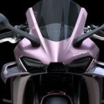 Frontal de una moto KOVE 450RR Isla de Man