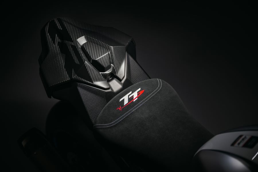 Asiento de una BMW M 1000 RR TT