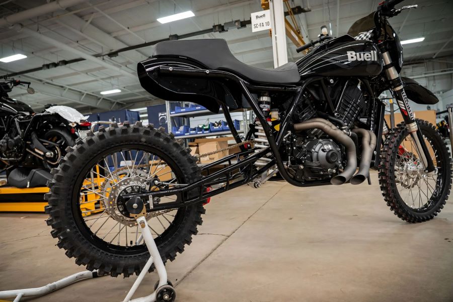 La Buell The Goat es una cabra que quiere trepar paredes Un prototipo Buell The Goat visto en perspectiva desde atrás