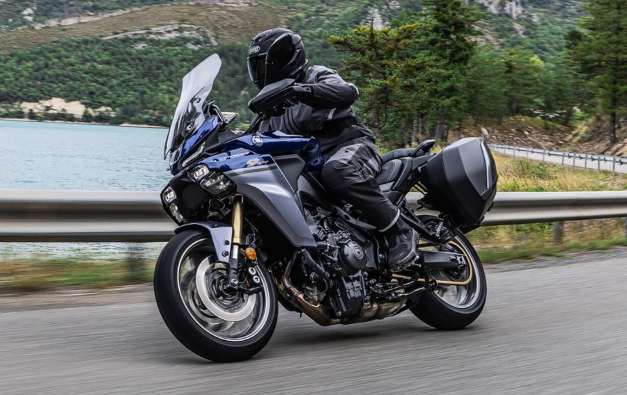 Una amaha Tracer 9 GT+ en acción