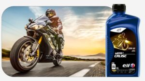 Imagen creada con IA para ilustrar qué tipos de aceites ELF para motos existen