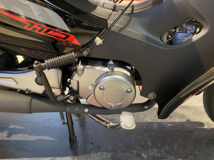 Parte central de una moto 110